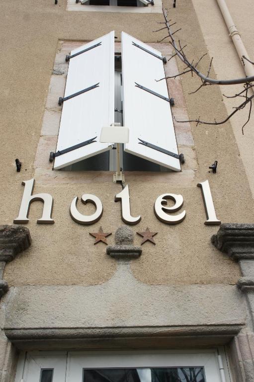 Hotel Les Tilleuls De Pareloup A Salles-Curan 외부 사진